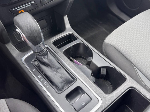 Used 2018 Ford Escape SE image 11