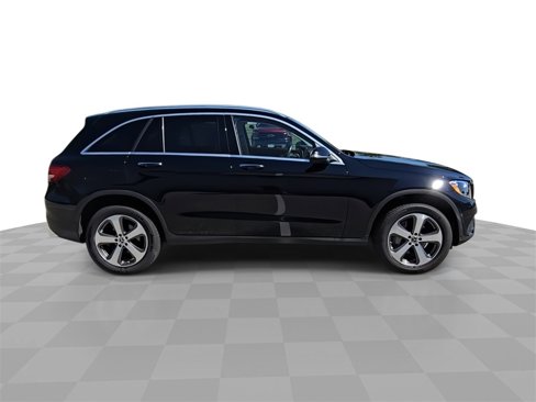 Used 2018 Mercedes-Benz GLC 300 4MATIC image 9