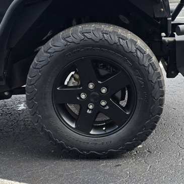 Used 2017 Jeep Wrangler Sport image 33