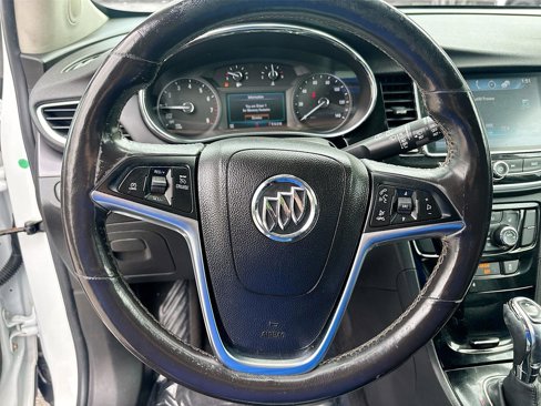 Used 2019 Buick Encore Essence image 12