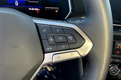 Certified 2022 Volkswagen Jetta SE w/ Panoramic Sunroof Package image 24