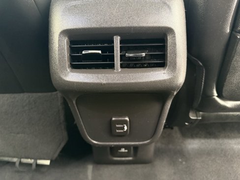 Used 2021 GMC Terrain SLT image 18