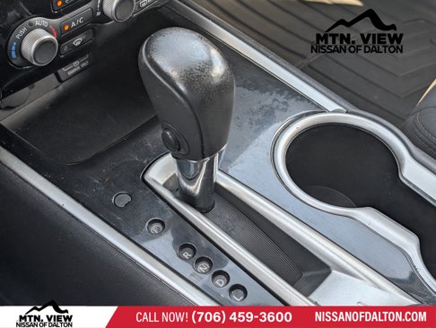 Used 2018 Nissan Pathfinder SV image 25