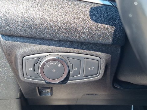 Used 2019 Lincoln MKC Reserve image 26