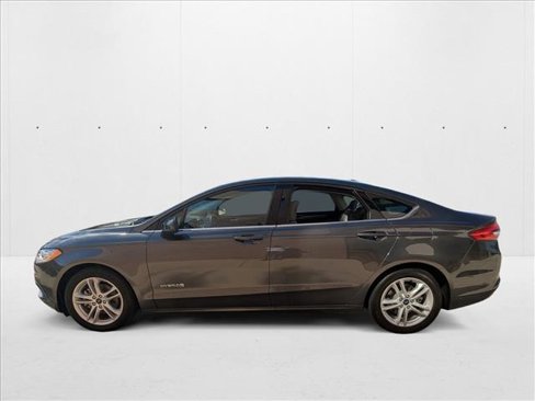 Used 2018 Ford Fusion S image 9
