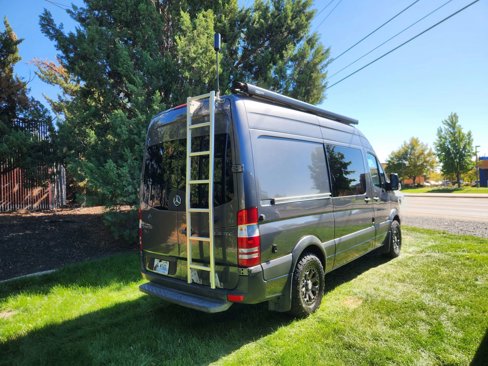 Used 2013 Mercedes-Benz Sprinter 2500 image 2