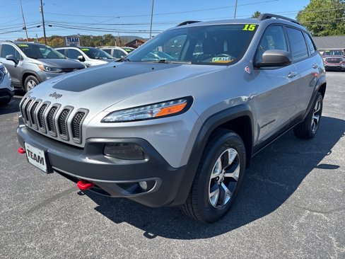 Used 2015 Jeep Cherokee Trailhawk w/ Cold Weather Group image 3
