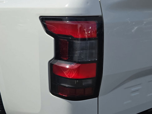 Used 2023 Nissan Frontier S w/ Technology Package image 11