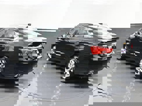Certified 2019 Chevrolet Impala Premier w/ Premier Convenience Package image 5