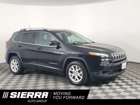Used 2017 Jeep Cherokee Latitude image 1