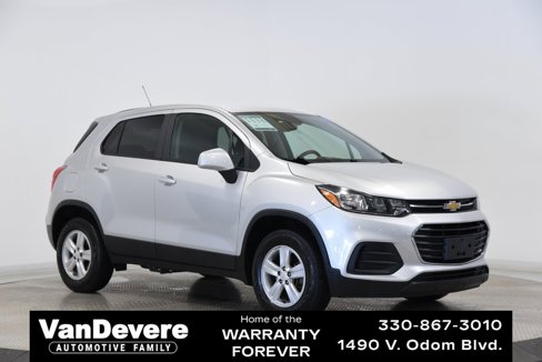Used 2020 Chevrolet Trax LS w/ Tint and Cruise Package image 1