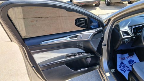 Used 2019 Ford Fusion SE w/ Equipment Group 151A image 8