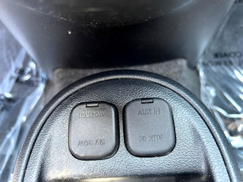 Used 2012 MAZDA MAZDA2 Touring image 22