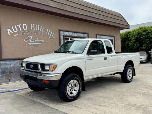 Used 1995 Toyota Tacoma 4x4 Xtracab image 1