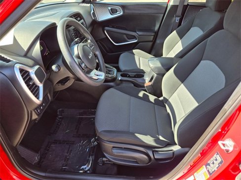 Used 2023 Kia Soul LX w/ Option Group 015 image 13