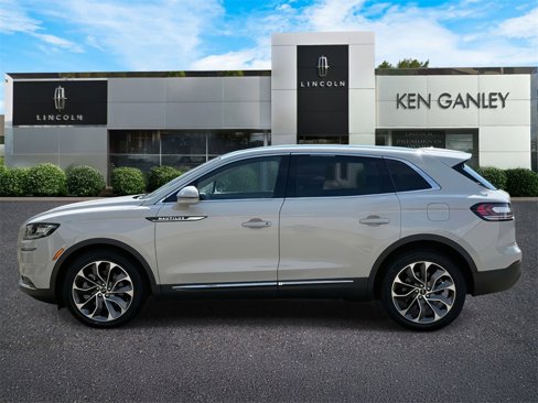 Used 2022 Lincoln Nautilus Reserve image 6