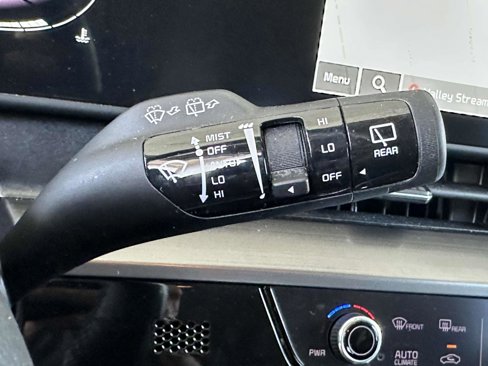 Used 2023 Kia Sportage EX image 31