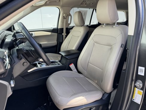 Used 2020 Ford Explorer Limited image 10