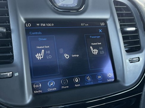 Used 2023 Chrysler 300 S image 35