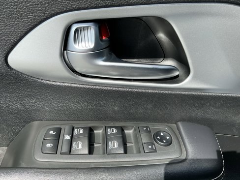 Used 2019 Chrysler Pacifica Touring-L Plus w/ Advanced Safetytec Group image 69