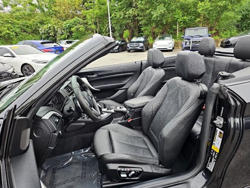 Used 2016 BMW M235i xDrive Convertible image 32