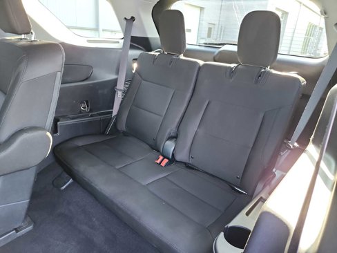 Used 2022 Ford Explorer XLT image 16