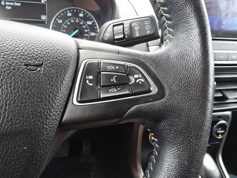 Used 2022 Ford EcoSport SES image 16