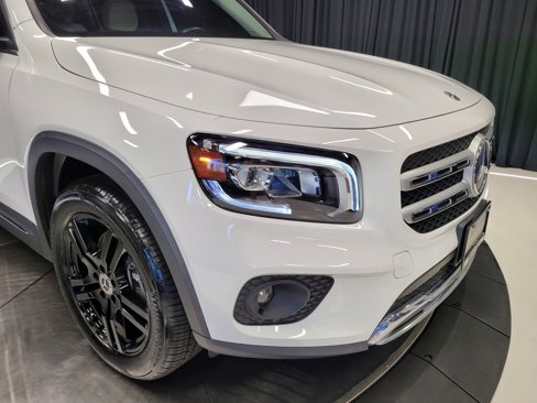 Used 2020 Mercedes-Benz GLB 250 w/ Premium Package image 58
