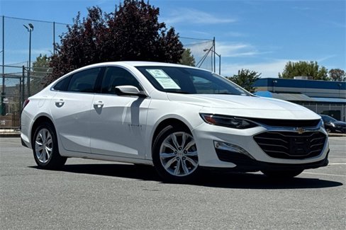Used 2022 Chevrolet Malibu LT image 2