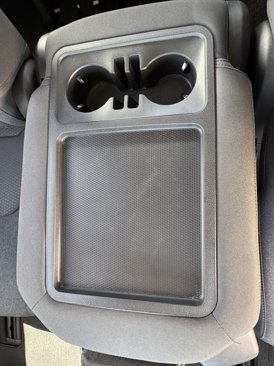 Used 2022 Kia Carnival LX image 27