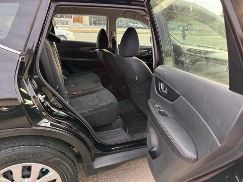 Used 2016 Nissan Rogue S image 16