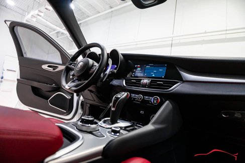 Used 2022 Alfa Romeo Giulia Veloce image 68