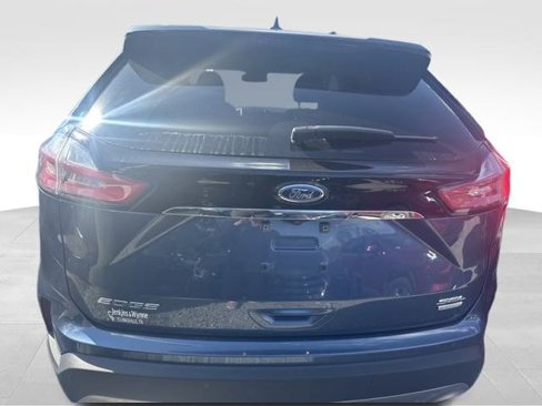 Used 2019 Ford Edge SEL w/ Equipment Group 201A image 4