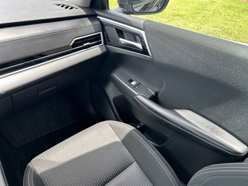 Used 2022 Mitsubishi Outlander ES image 16