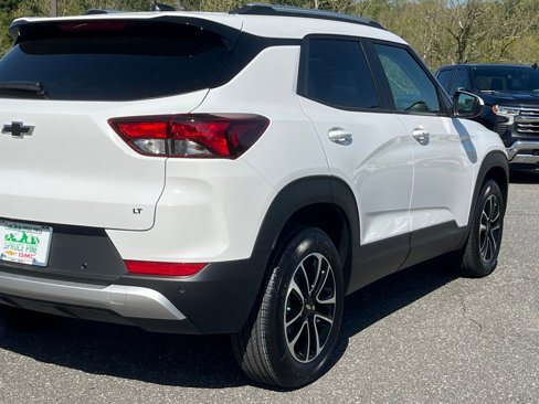 New 2025 Chevrolet TrailBlazer LT w/ LPO, Blackout Package image 38