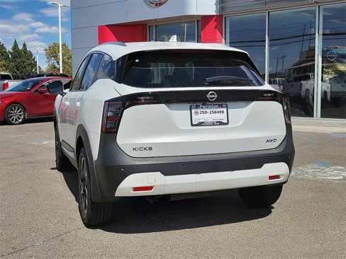 New 2025 Nissan Kicks SV w/ SV Premium Package image 8
