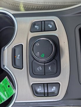 Used 2022 GMC Terrain Denali w/ LPO, Cargo Package image 20