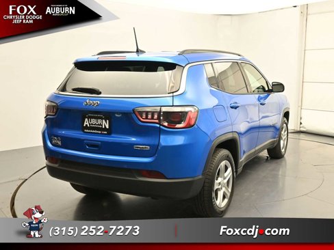 Used 2023 Jeep Compass Latitude w/ Convenience Group image 3