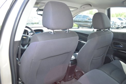 Used 2015 Chevrolet Cruze LT image 23