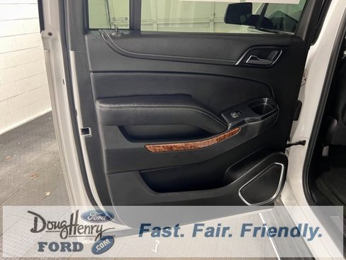 Used 2015 Chevrolet Suburban LTZ image 31
