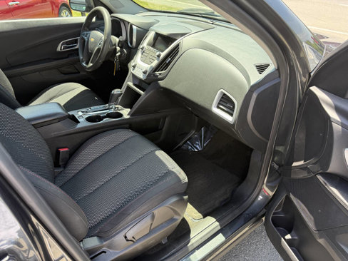 Used 2017 Chevrolet Equinox LS image 13
