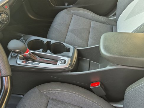 Used 2024 Chevrolet Trax RS image 27