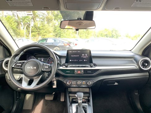 Used 2024 Kia Forte LXS image 31