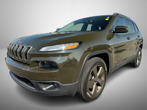 Used 2016 Jeep Cherokee 75th Anniversary image 2