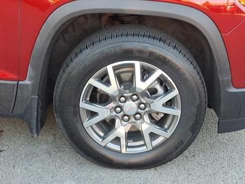 Used 2023 GMC Acadia SLE w/ Driver Convenience Package image 8
