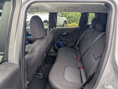 Used 2021 Jeep Renegade Sport w/ Sport Appearance Group image 13