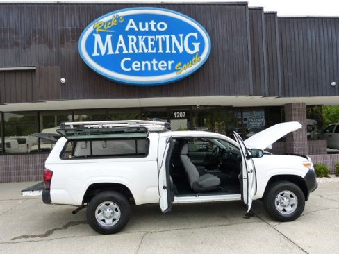 Used 2022 Toyota Tacoma SR image 20