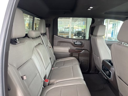 Used 2020 GMC Sierra 1500 SLT image 32