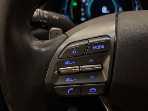 Used 2020 Hyundai Ioniq SE image 16