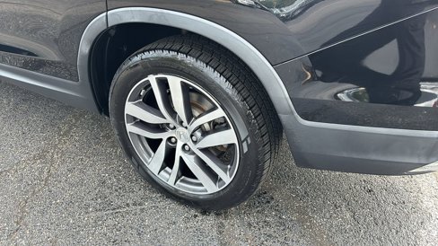 Used 2017 Honda Pilot Elite image 9